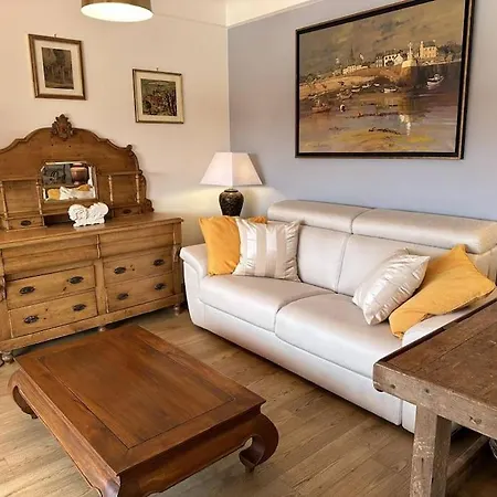 Signature Kennedy Apartman